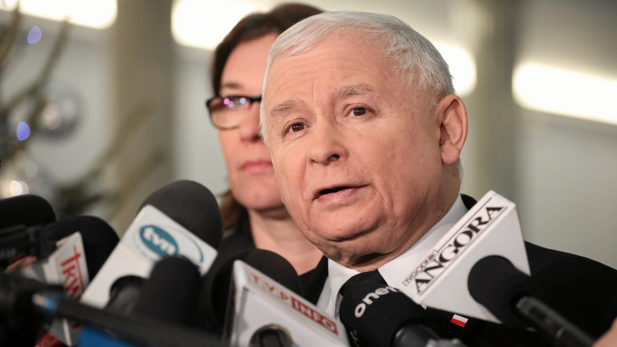 Partia Ryszarda Petru chce ukarania naganą Jarosława Kaczyńskiego za wypowiedź, iż wydaje mu się, że wśród protestujących z KOD widać "twarze osób specjalnej troski". Wniosek w tej sprawie trafił do sejmowej komisji etyki poselskiej - poinformowały posłanki Nowoczesnej.