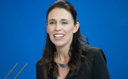 Pokonali koronawirusa, weszli na pierwszy poziom. Co zrobiła pani premier?