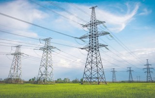 Cięcia są konieczne, aby uniknąć horrendalnych rachunków za prąd, ale i kar