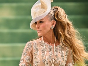 14 lélegzetelállító kalap a sztárok kedvenc kalapkészítőjétől, amitől leesik majd az állad: Philip Treacy igazi nagyágyú a szakmában