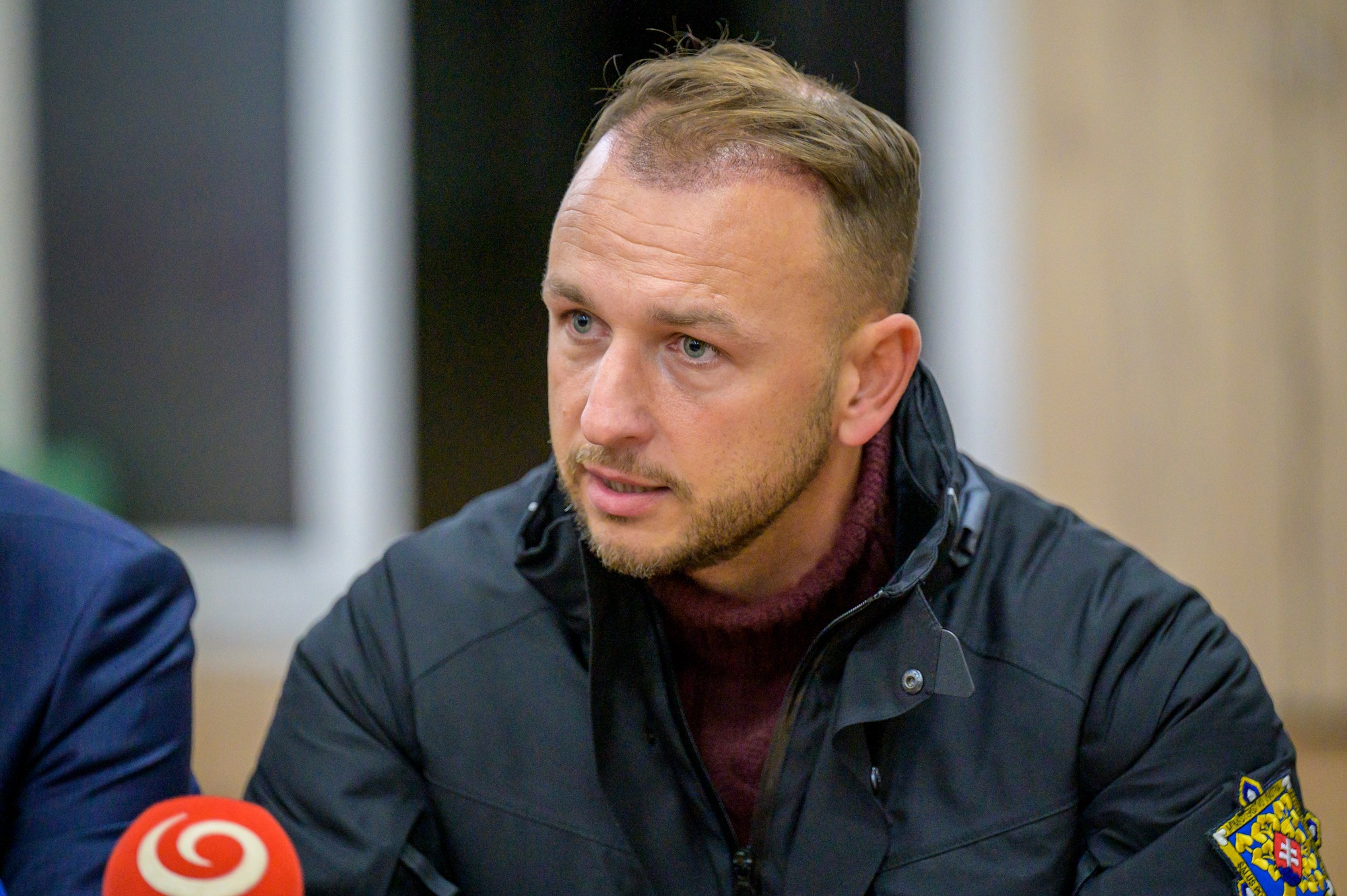Minister vnútra Matúš Šutaj Eštok sa nachádza na mieste činu. 