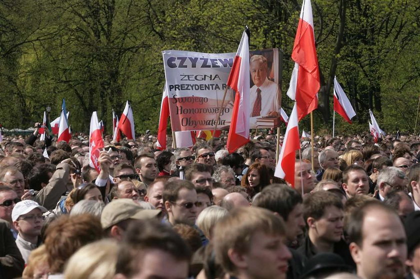 100 tys. ludzi na Pl. Piłsudskiego