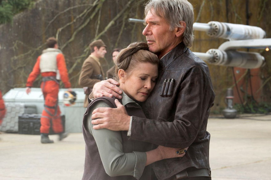 Carrie Fisher i Harrison Ford w filmie "Gwiezdne wojny: Przebudzenie Mocy"