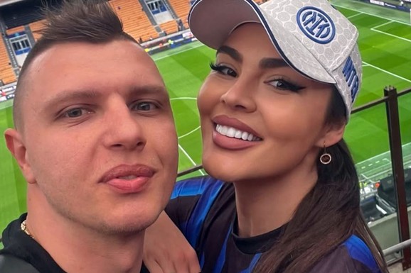 BIVŠA ZADRUGARKA VIŠE NE LIČI NA SEBE! Napravila gala venčanje, a sad pokazala MUŽA: Skroz se posvetila porodičnom životu, a osmeh ne skida