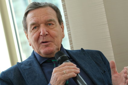 Bliski Putinowi Gerhard Schröder uhonorowany przez partię SPD