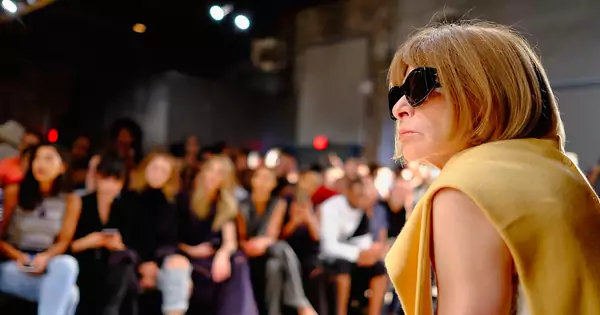 Diplomatic editor: Is Anna Wintour really going to swap her Louis