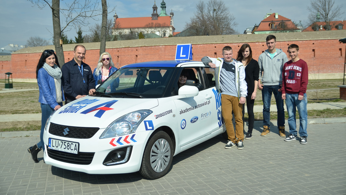 23 marca rozpoczęła działalność Akademia Auto Świat w Zamościu. Szkoła jazdy jest częścią sieci należącej do wydawcy popularnego tygodnika motoryzacyjnego "Auto Świat".