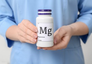 Suplementi magnezijum malata su bezbedni za većinu ljudi i nisu povezani sa neželjenim efektima