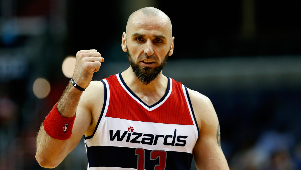 Marcin Gortat został graczem tygodnia w Konferencji Wschodniej NBA. Razem z polskim środkowym Washington Wizards wyróżniony został jeden z liderów Oklahoma City Thunder, Russell Westbrook. To pierwsze takie wyróżnienie w karierze Gortata w NBA.