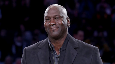 Michael Jordan przekazał ponad milion dolarów szkole średniej w Wilmington