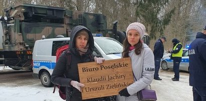 Posłanki zgłaszają policjantów do prokuratury. "Znów nas nie wpuścili"