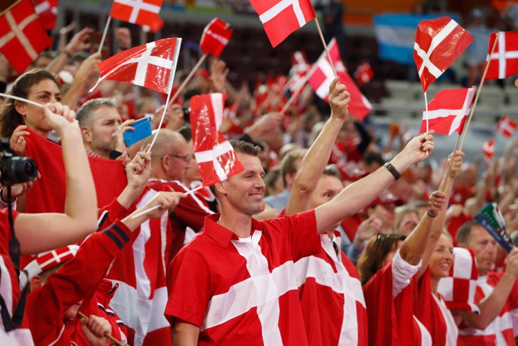 Thobe i abaya to nie jedyne stroje kibiców na mundialu w Katarze
