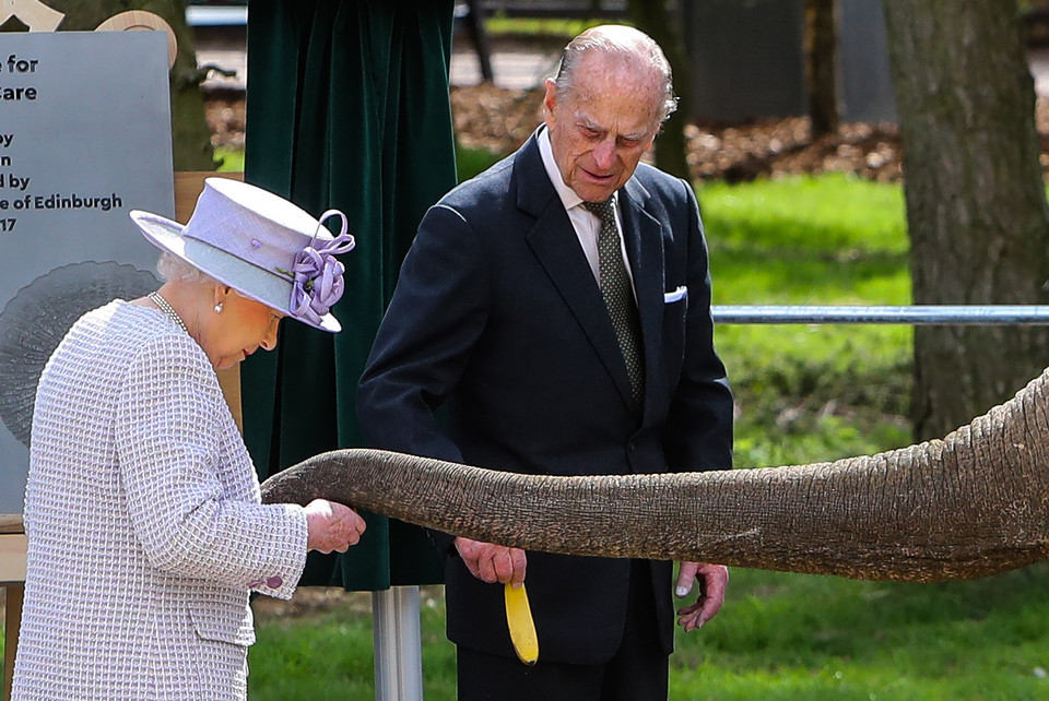 Królowa Elżbieta II w londyńskim ZOO