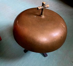 Ukradli gong liturgiczny. Zostali zatrzymani w drodze do skupu złomu