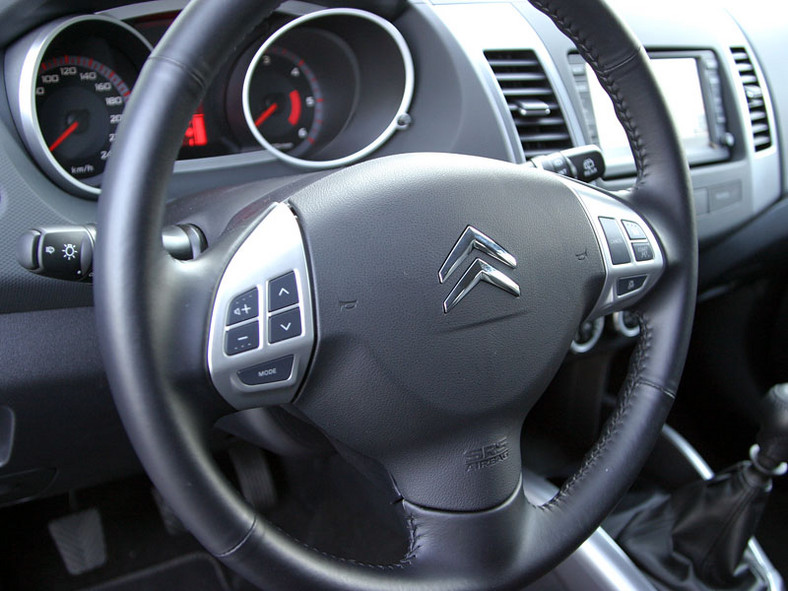 Citroën C-Crosser 2,2 HDI - spełnienie marzeń za 140 tys. zł