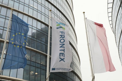 Frontex powinien dotrzeć na granicę? Wiceszef MSWiA: to 1300 urzędników