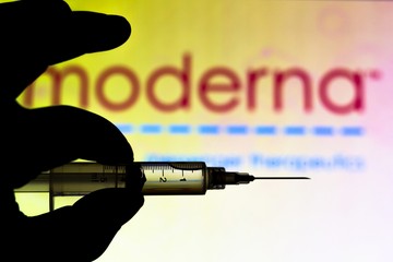 Moderna: olyan mRNS vakcinával jön, ami még a szklerózis multiplextől is védhet