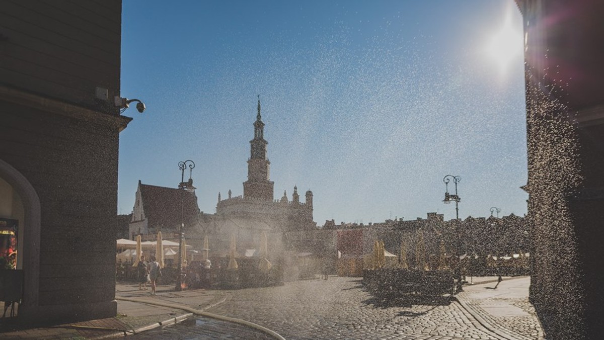 Instytut Meteorologii i Gospodarki Wodnej wydał ostrzeżenie na temat wysokich temperatur, które będą utrzymywały się w Poznaniu przez kilka dni. Na termometrach zobaczymy nawet 34 stopnie Celsjusza. Aquanet uspokaja - w mieście będą punkty, gdzie będziemy mogli znaleźć nieco ochłody.