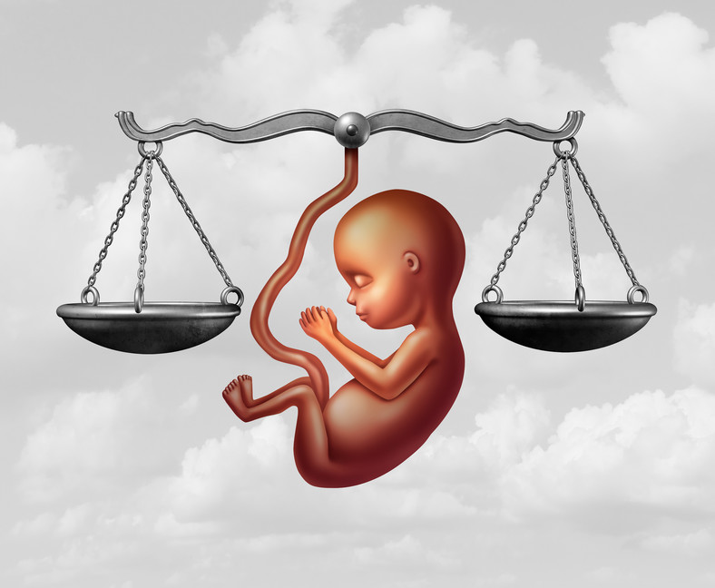 Aborcja zgodna z prawem? W Polsce kobiety, którym przysługuje, są traktowane jak kryminalistki