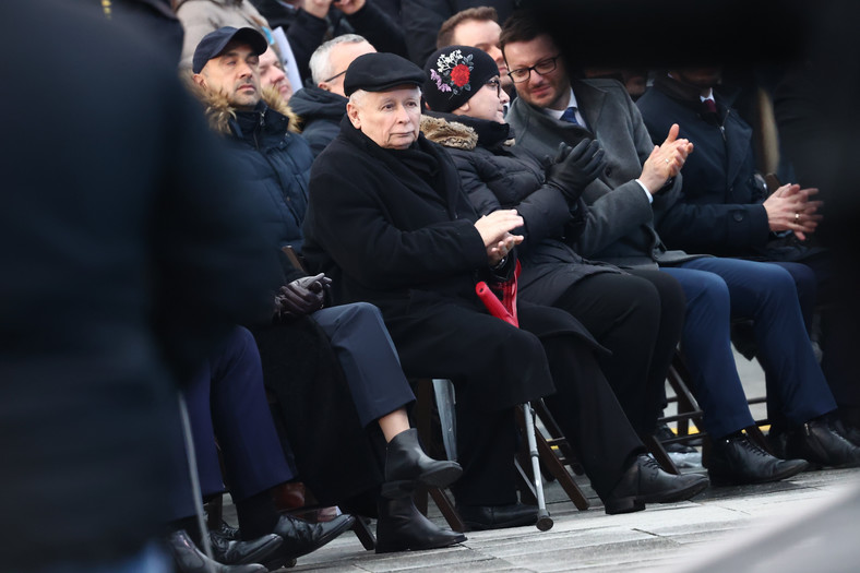 Burmistrz Wadowic (po prawej) podczas koncertu papieskiego towarzyszył byłej premier Beacie Szydło i prezesowi PiS