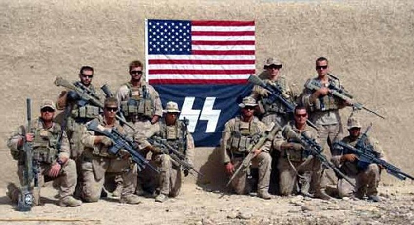 Sporna fotografija: Vojnici SAD uz nacističke simbole