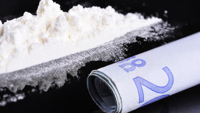 Több mint egy tonna kokaint halásztak ki a tengerből Belgiumnál