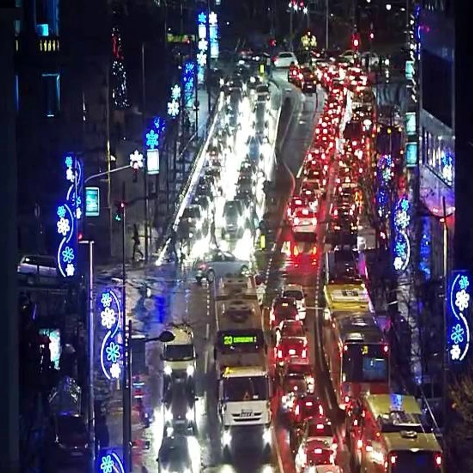 Kolone u oba smera u Takovskoj