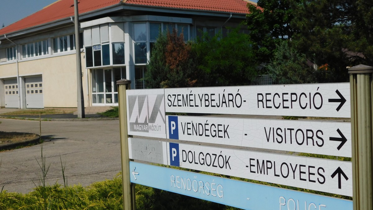 Korrupció miatt kerültek sittre a sztrádarendőrök - Vimarsana News