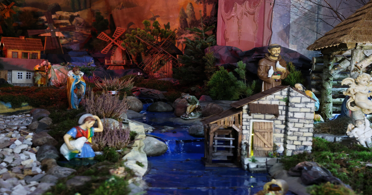 Warta-Ruchoma-szopka-zajmuje-1-4-ko-cio-a-20-lat-pracy-nad-150-figurkami