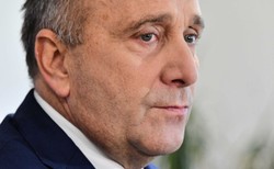 Schetyna o kandydatach PiS do TK: Kaczyński pokazuje, jak chce upokarzać państwo