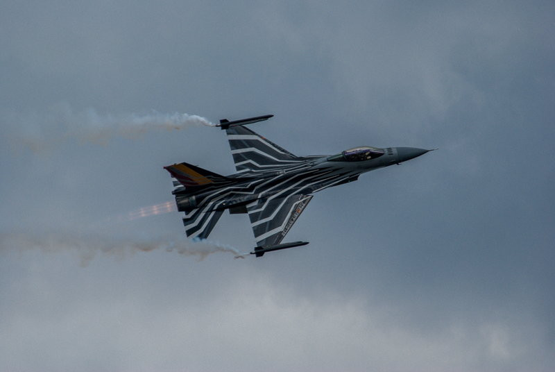 F16  na pokazach Air Show w Radomiu