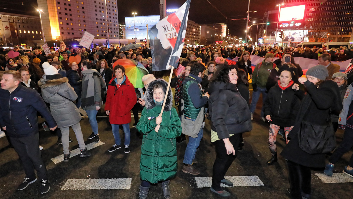 Warszawa: Demonstracja Strajku Kobiet. Blokady w mieście