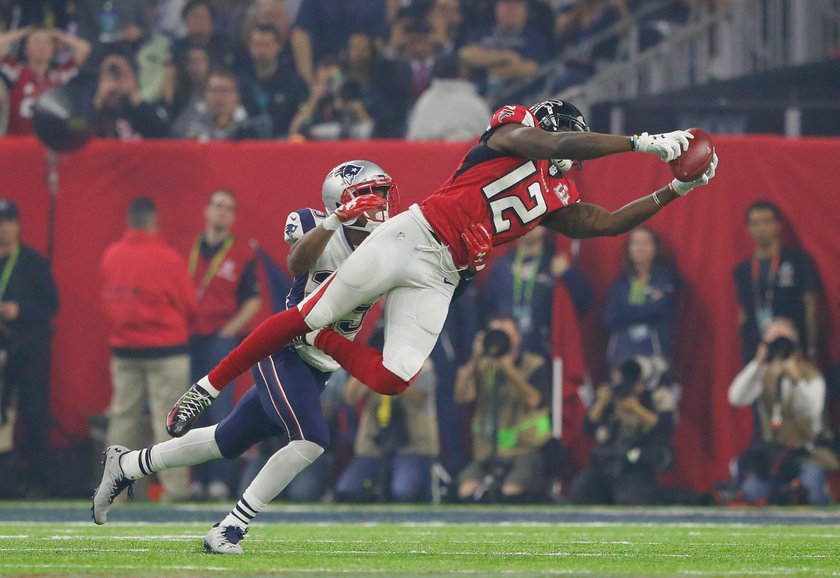 Eugenie Bouchard musi iść na randkę z kibicem. To przez Super Bowl!