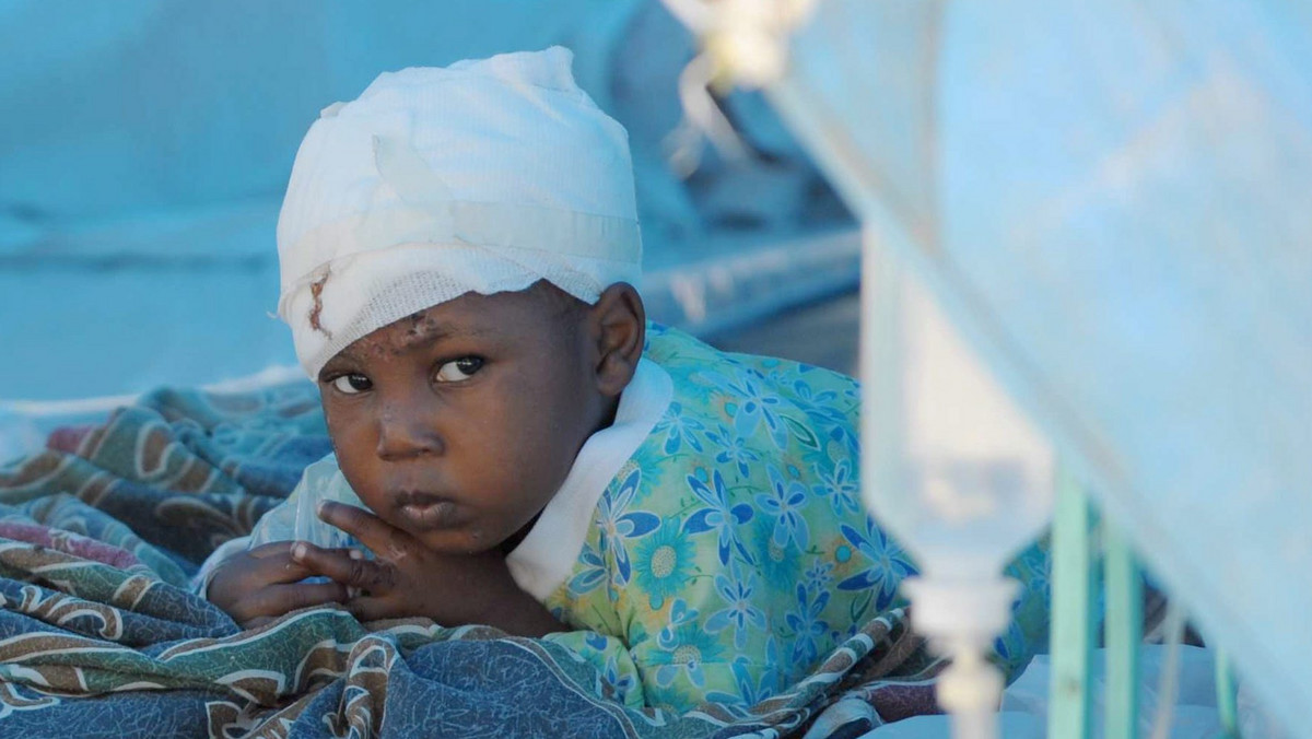 Media informują, że rozmiary tragedii na Haiti mogą być o wiele większe niż przypuszczano. Władze tego kraju poinformowały, że w trzęsienie ziemi mogło zabić nawet 200 tysięcy osób.  W specjalnym wywiadzie dla Onet.pl sytuację na Haiti opisuje Marek Krupiński, Dyrektor Generalny UNICEF Polska. Wyraził on pogląd, że możliwe, iż dla haitańskich sierot zostanie uruchomiony specjalny program międzynarodowej adopcji.