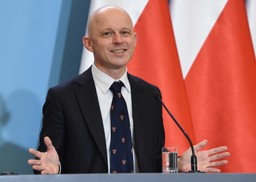 Szałamacha: Podatek od marketów nie uderzy w drobną przedsiębiorczość