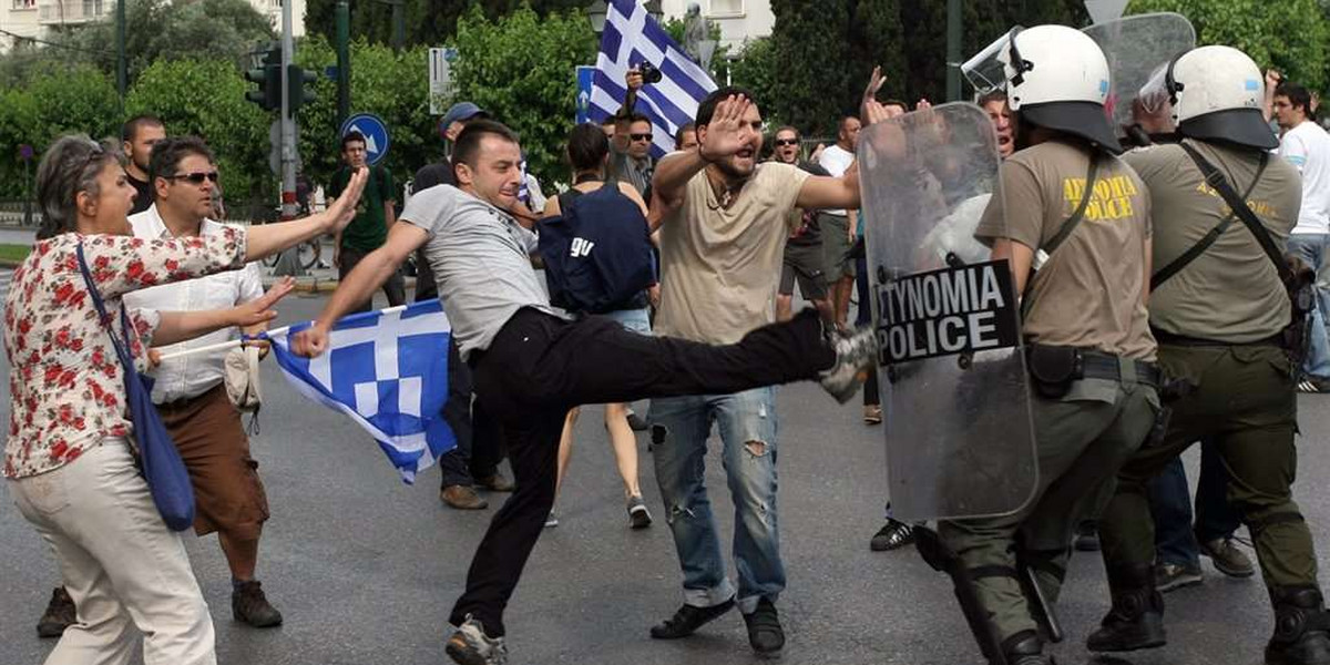 Rewolta w Grecji! Starcia z policją! Szturm na parlament!