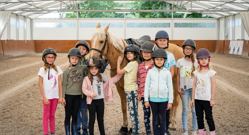 Półkolonie jeździeckie na Partynicach.