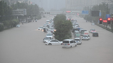 Zatrważające zdjęcia i nagrania z Chin. Ekstremalne powodzie 