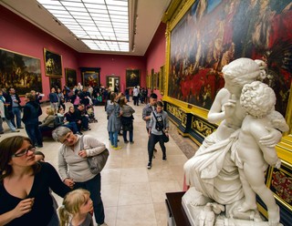 Reklamacje i odszkodowania. Co warto wiedzieć kupując bilet przez internet?