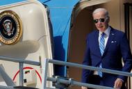 Prezydent USA Joe Biden na pokładzie samolotu Air Force One