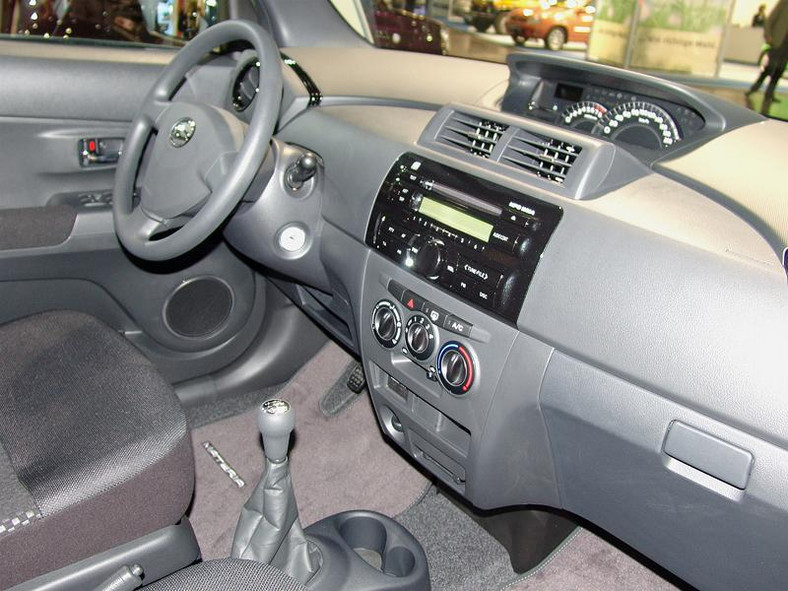 AMI/AMITEC 2007: Daihatsu Materia - kompaktowy van za 14,5 tys. euro.
