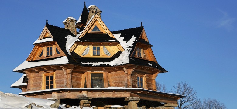 Cztery kondygnacje z pięciu belek… Jak wygląda dom Kamila Stocha?