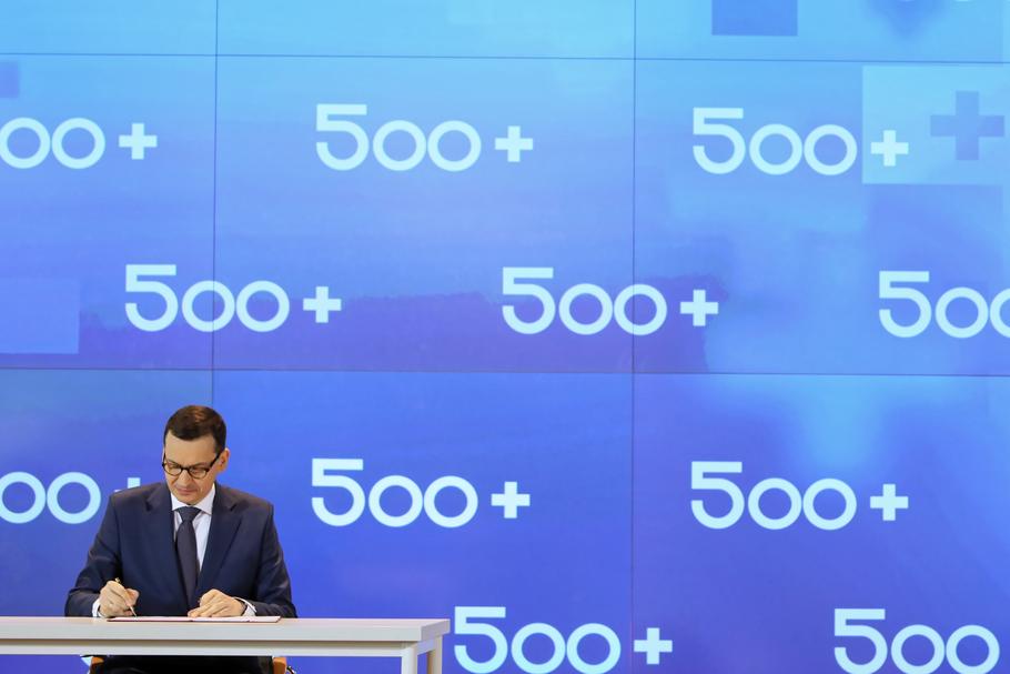Premier Mateusz Morawiecki na konferencji dot. 500 plus