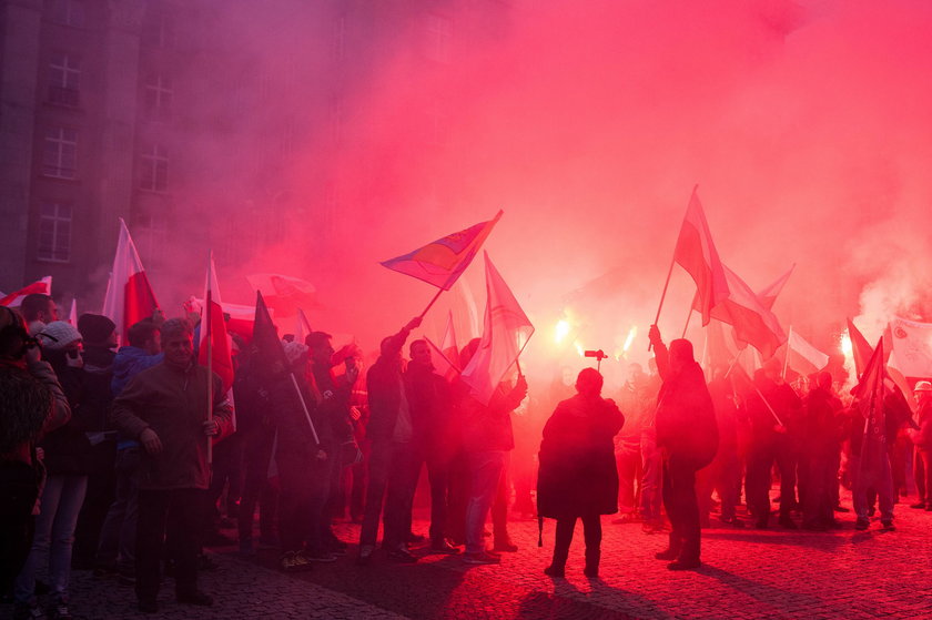 Manifestacja przeciwko islamistom i uchodźcom