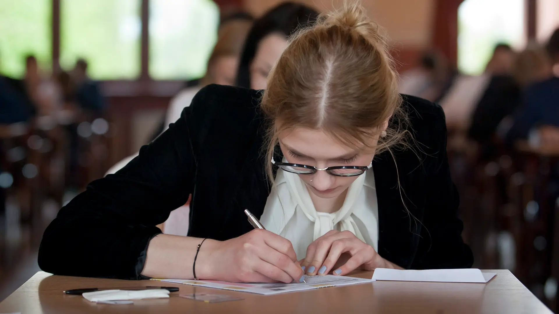 Po pięciu latach studiów jeszcze raz napisała maturę. Wyszło gorzej niż za pierwszym razem