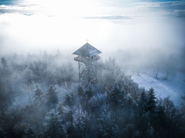 Wieża widokowa na górze Kamionna / zdjęcie: https://www.malopolska.pl