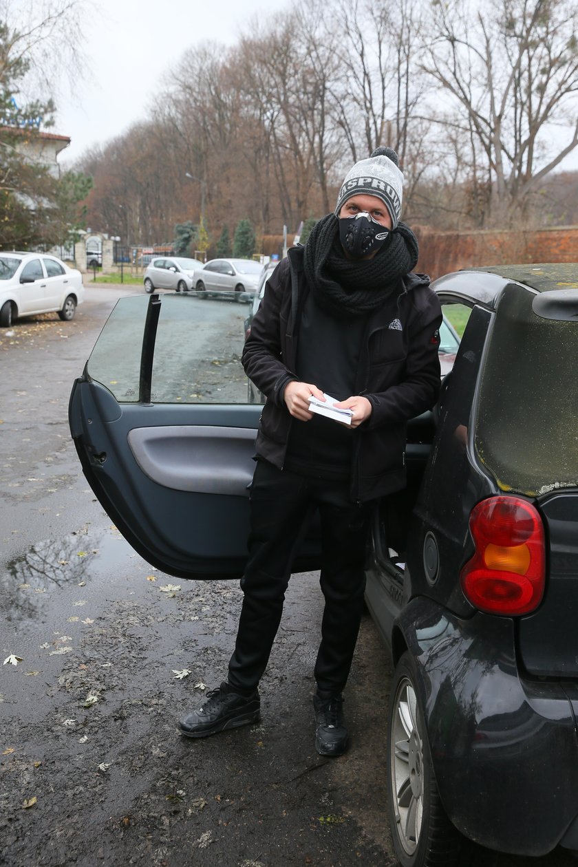 Dramat mieszkańców Woli. Nie mamy gdzie parkować!