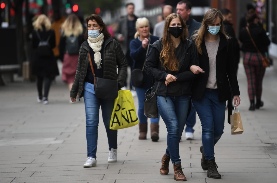 Evropa u sred novog talasa korone (foto: London)