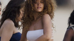 Rihanna szaleje z przyjaciółki i rodziną na jachcie