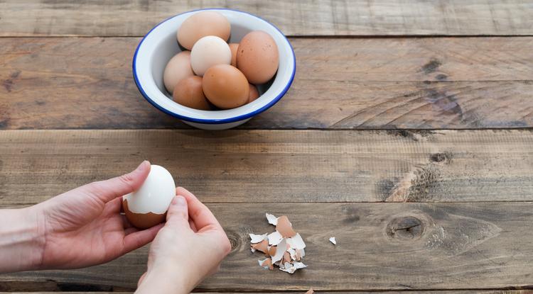 Így tudod könnyedén meghámozni a tojást Fotó: Getty Images